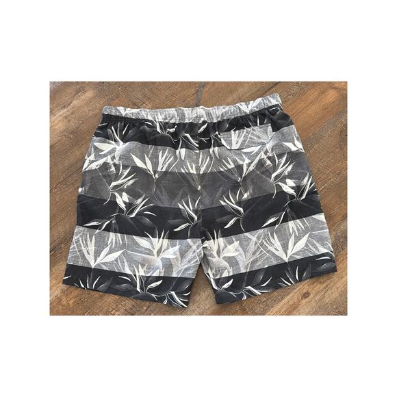 Laguna Originals Swim trunks with pockets black and gray leaf motif 2XL - Picture 2 of 7
